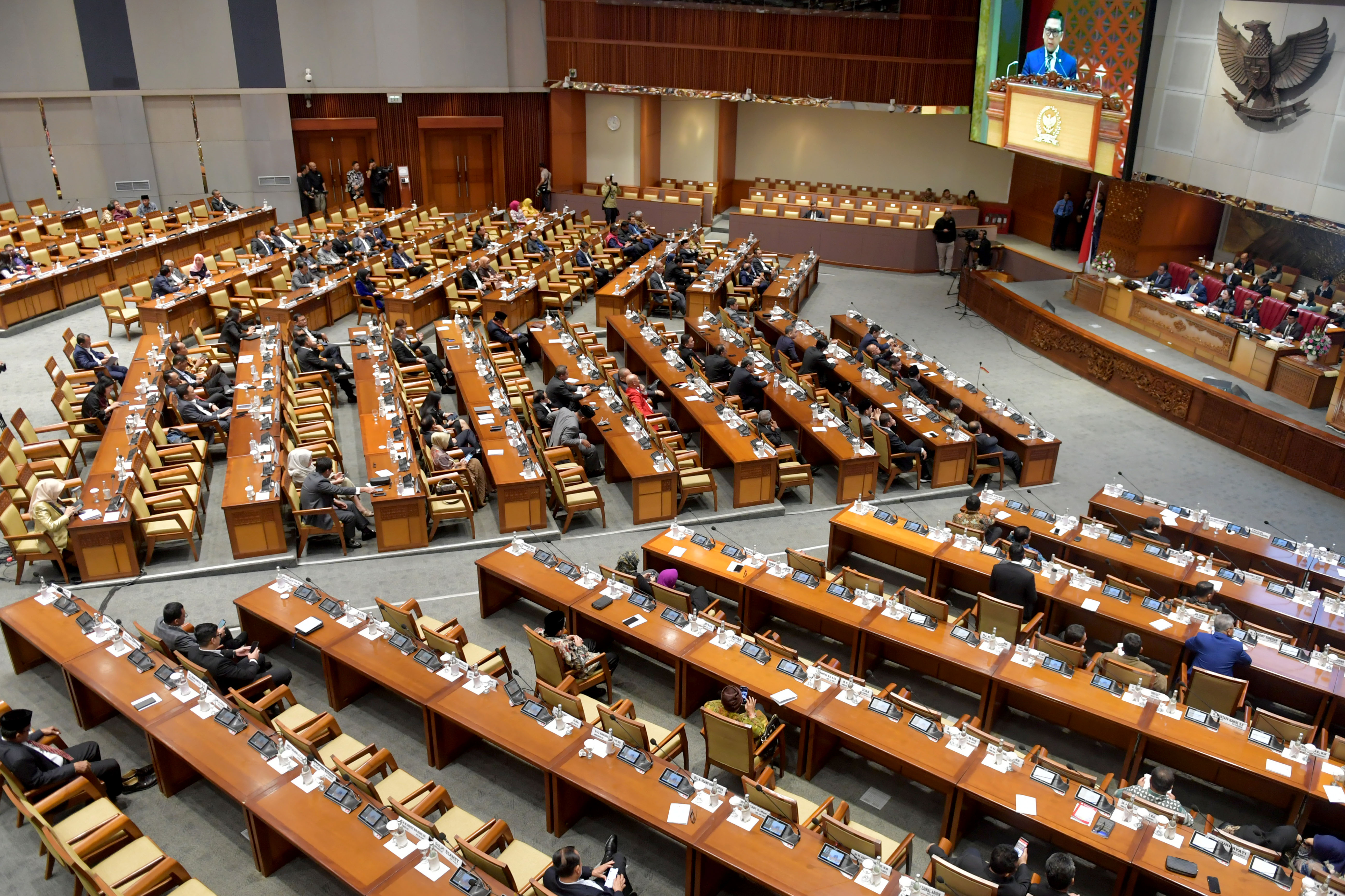 Rapat Paripurna DPR