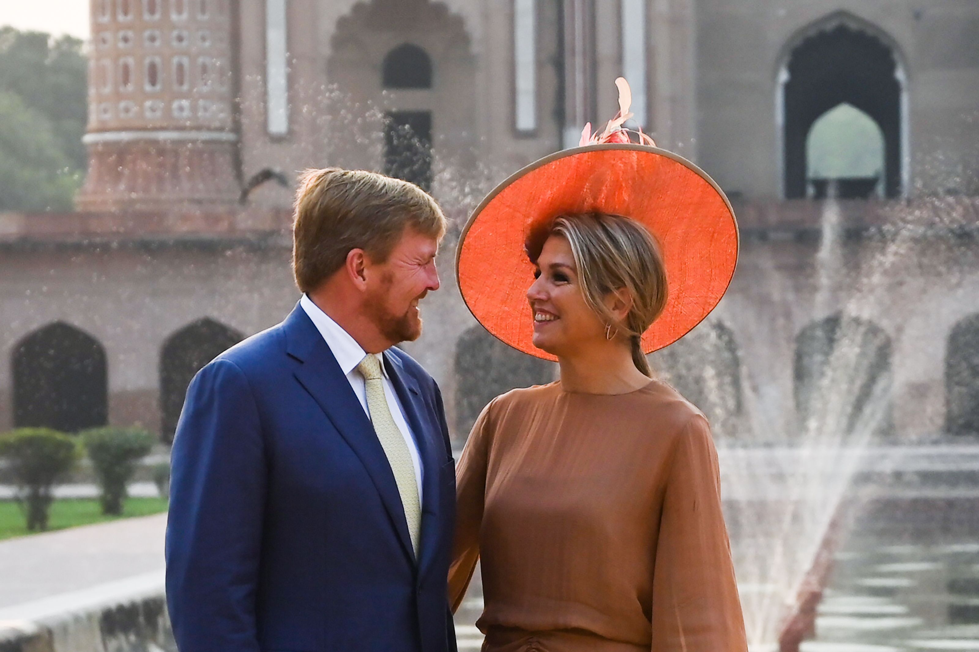 Raja Belanda, Willem-Alexander, dan sang istri, Ratu Maxima, saat mengunjungi New Delhi, India.