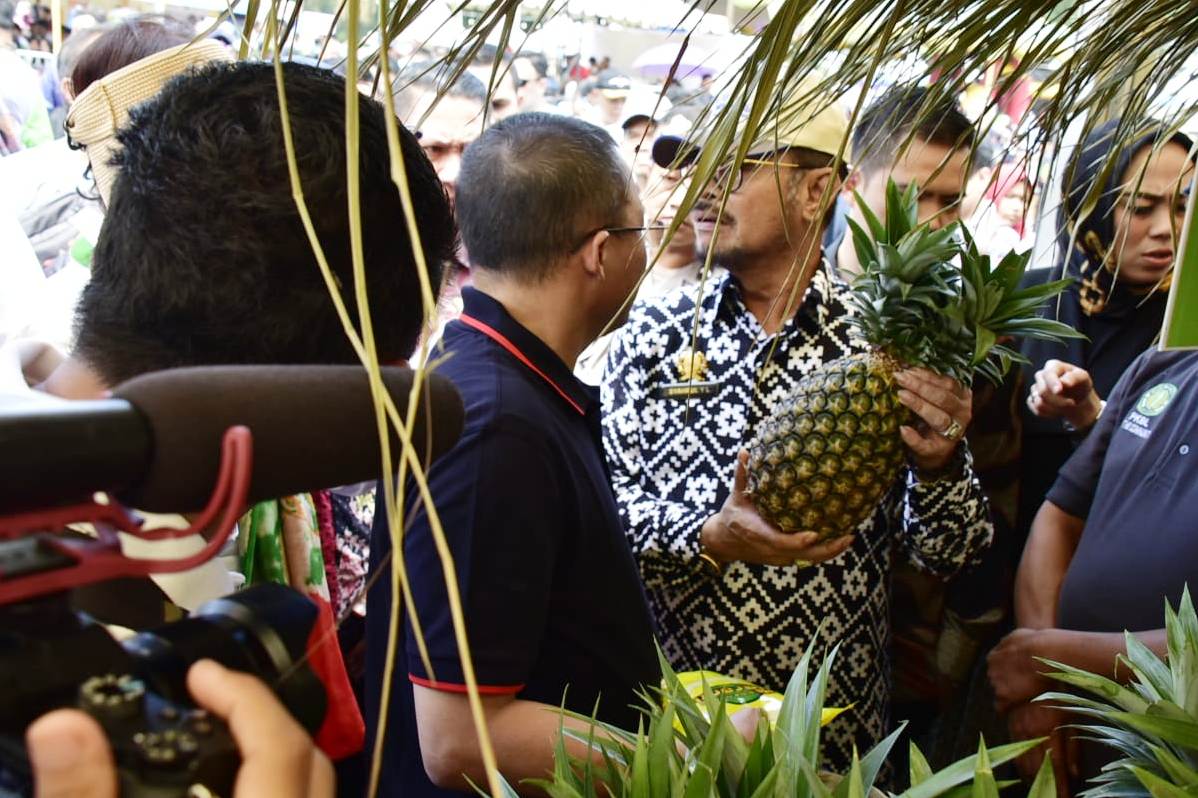 Nenas dibutuhkan dunia.