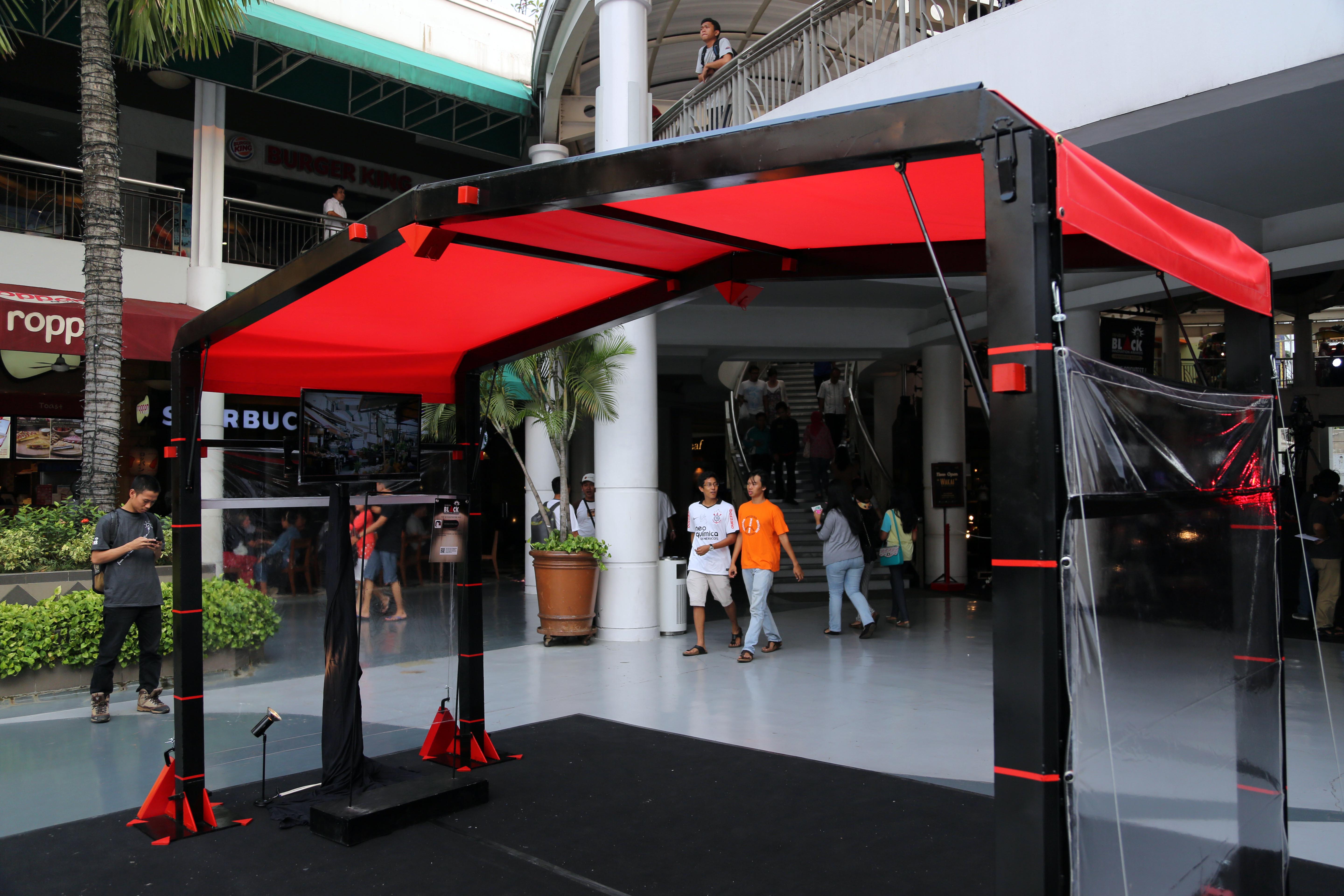 Suasana di Cilandak Town Square, Jakarta.