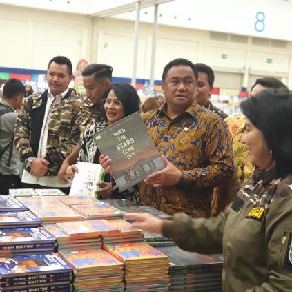 Wakil Ketua DPR rachmat Gobel ikut membuka Big Bad Wolf 2020