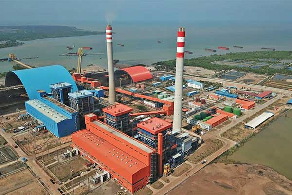 Suasana PLTU Pangkalan Susu di Sumatra Utara, kemarin.