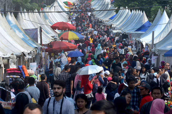 Suasana Festival Palang Pintu.