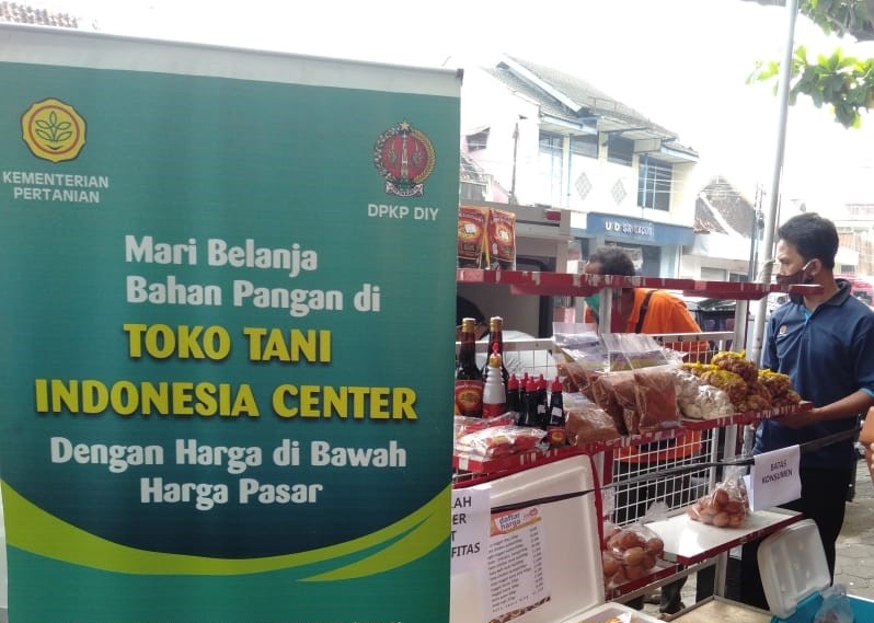 Pasar Mitra Tani di Yogyakarta mengalami kenaikan permintan bahan pangan. 