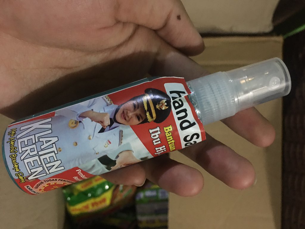 Hand Sanitizer yang dibagikan ke warga Klaten.