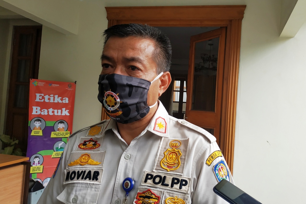  Kepala Satpol PP DIY, Noviar Rahmad.