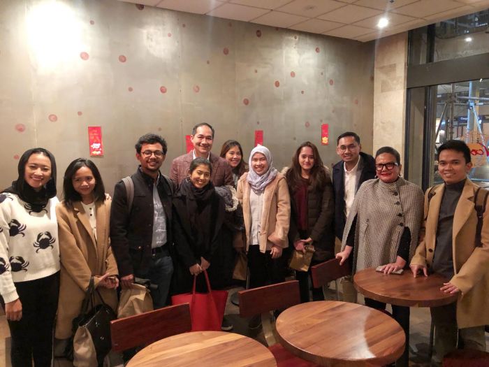 Persatuan Mahasiswa Indonesia di Amerika Serikat (Permias) Washington DC dalam sebuah acara bersama rombongan TKN Jokowi-Amin.