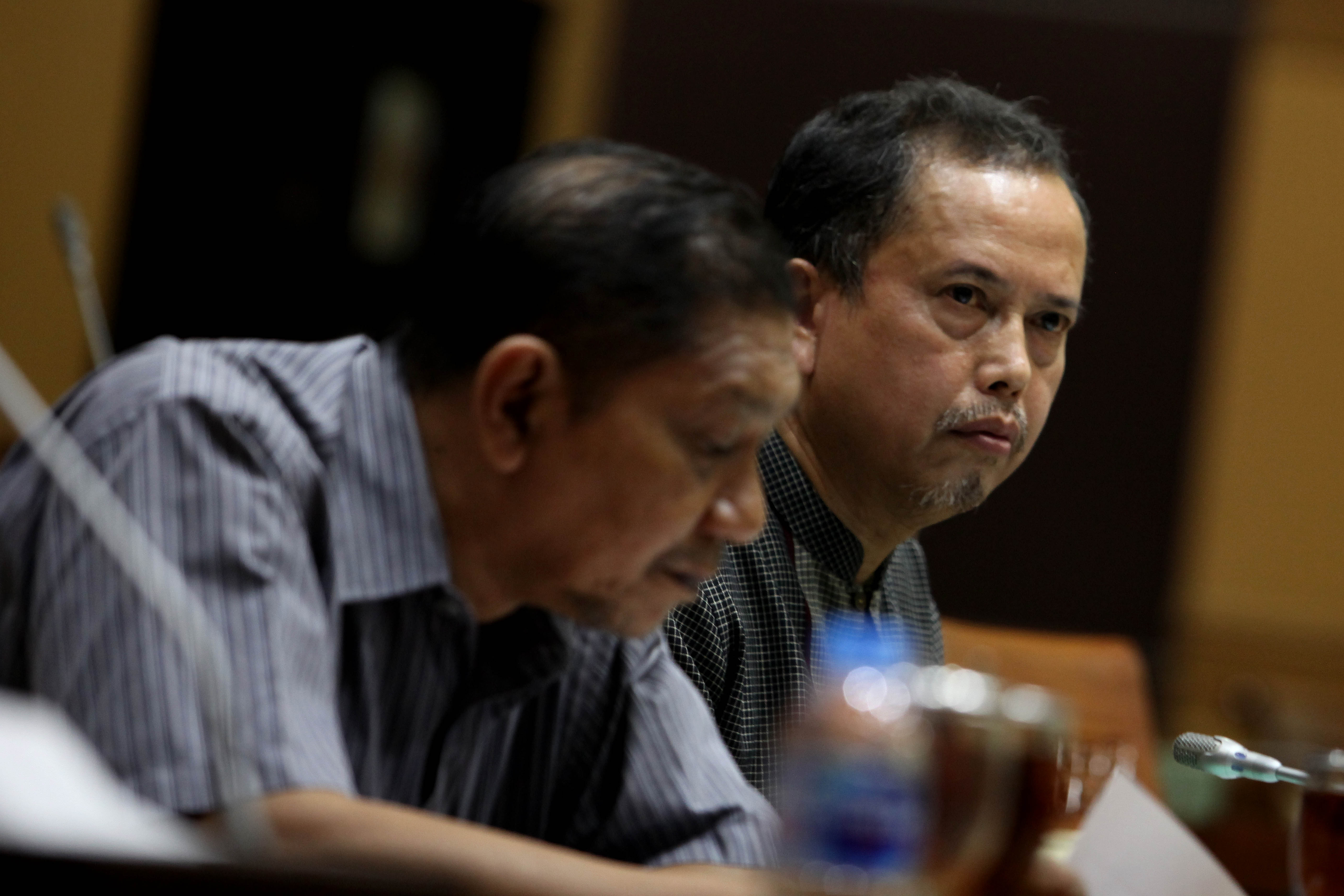 Ketua Presidium Indonesia Police Watch (IPW) Neta S. Pane (kanan)