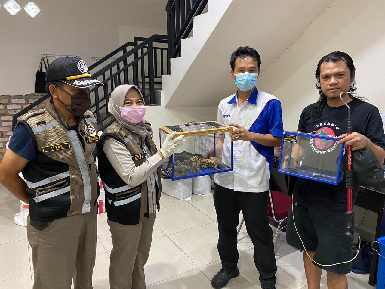 Badan Karantina Pertanian terus melalukan peningkatan pengawasan terhadap lalu lintas pertanian dan produk turunannya.