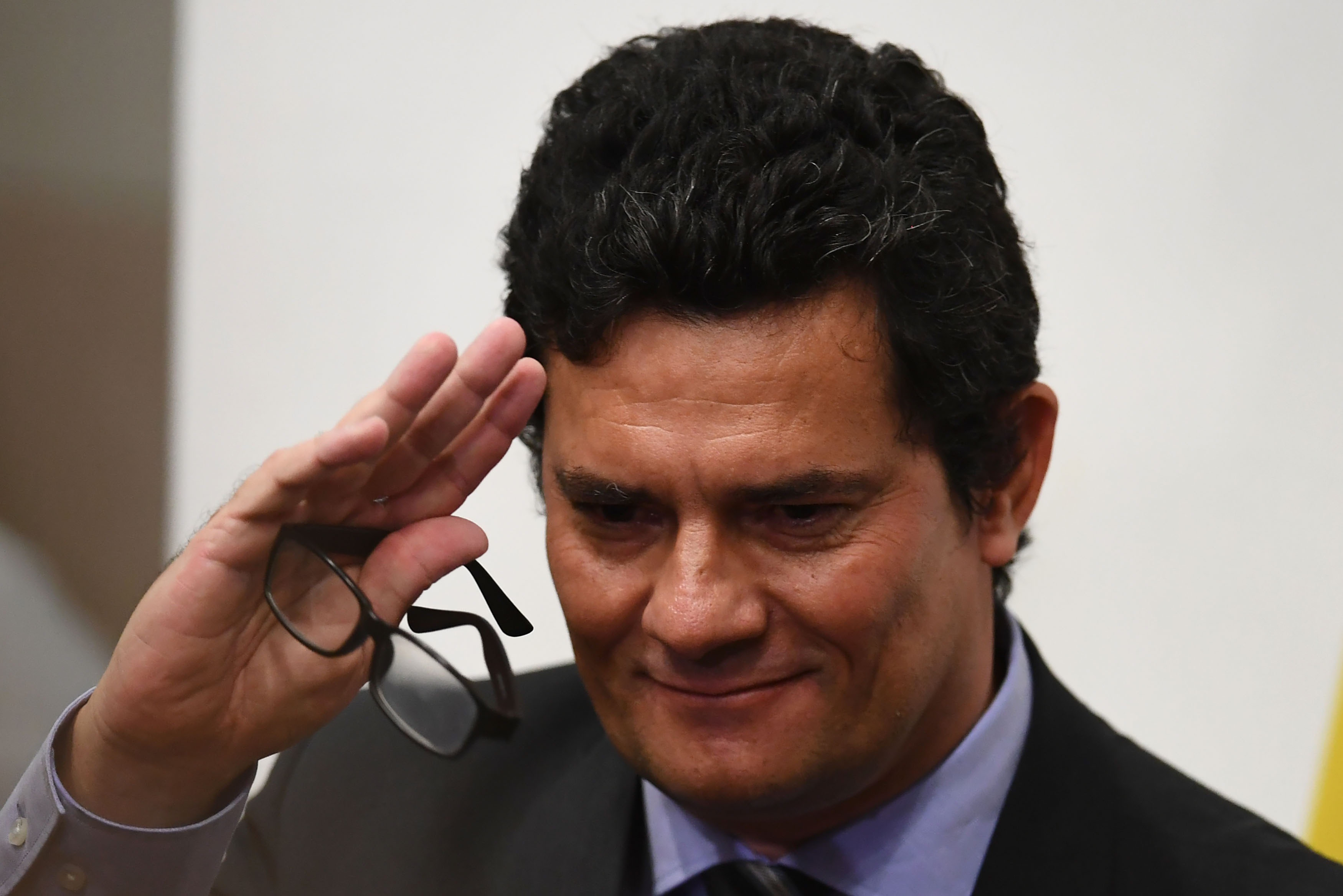 Menteri Kehakiman dan Keamanan Brasil Sergio Moro mengundurkan diri, Jumat (24/4).