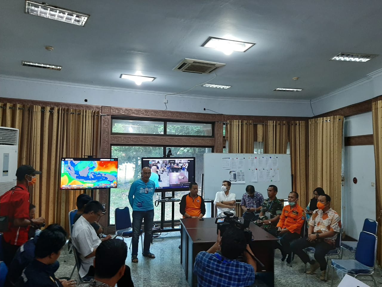 Press confrence covid-19 Babel. 