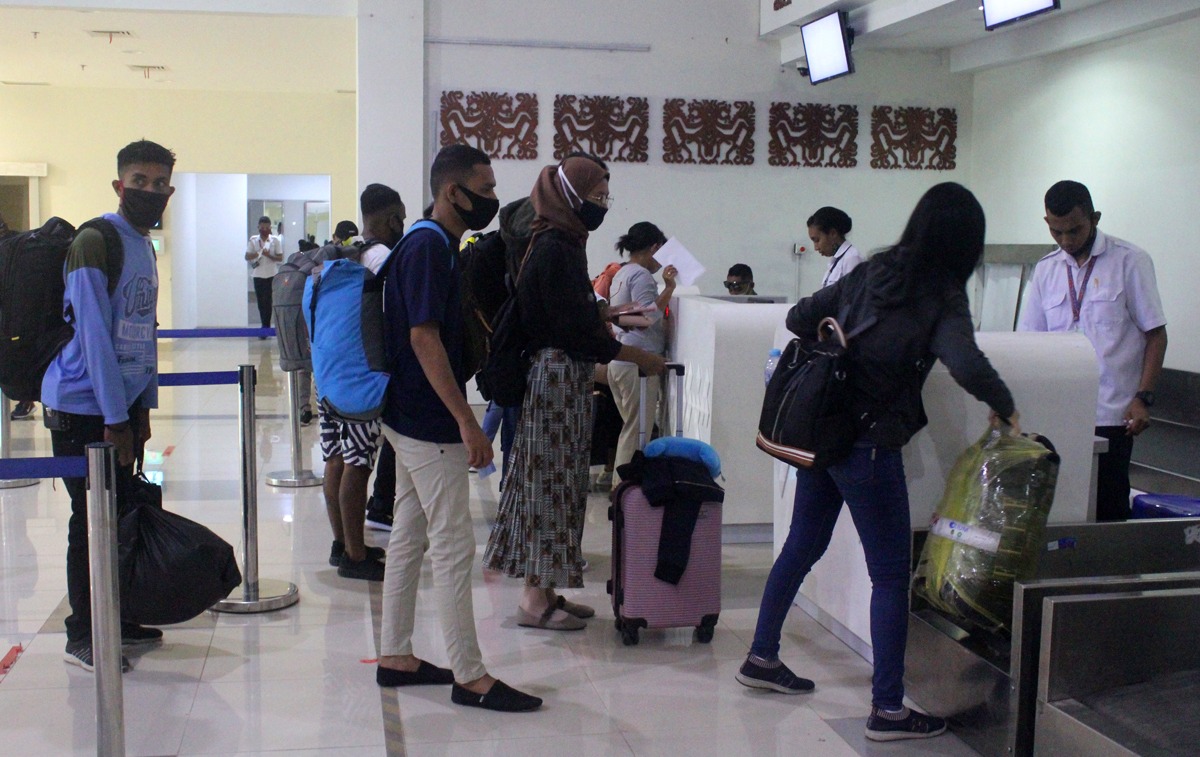 Penerbangan komersial di Bandara El Tari, Kupang, NTT stop Jumat (24/4/2020) dukung larangan mudik cegah Covid-19.