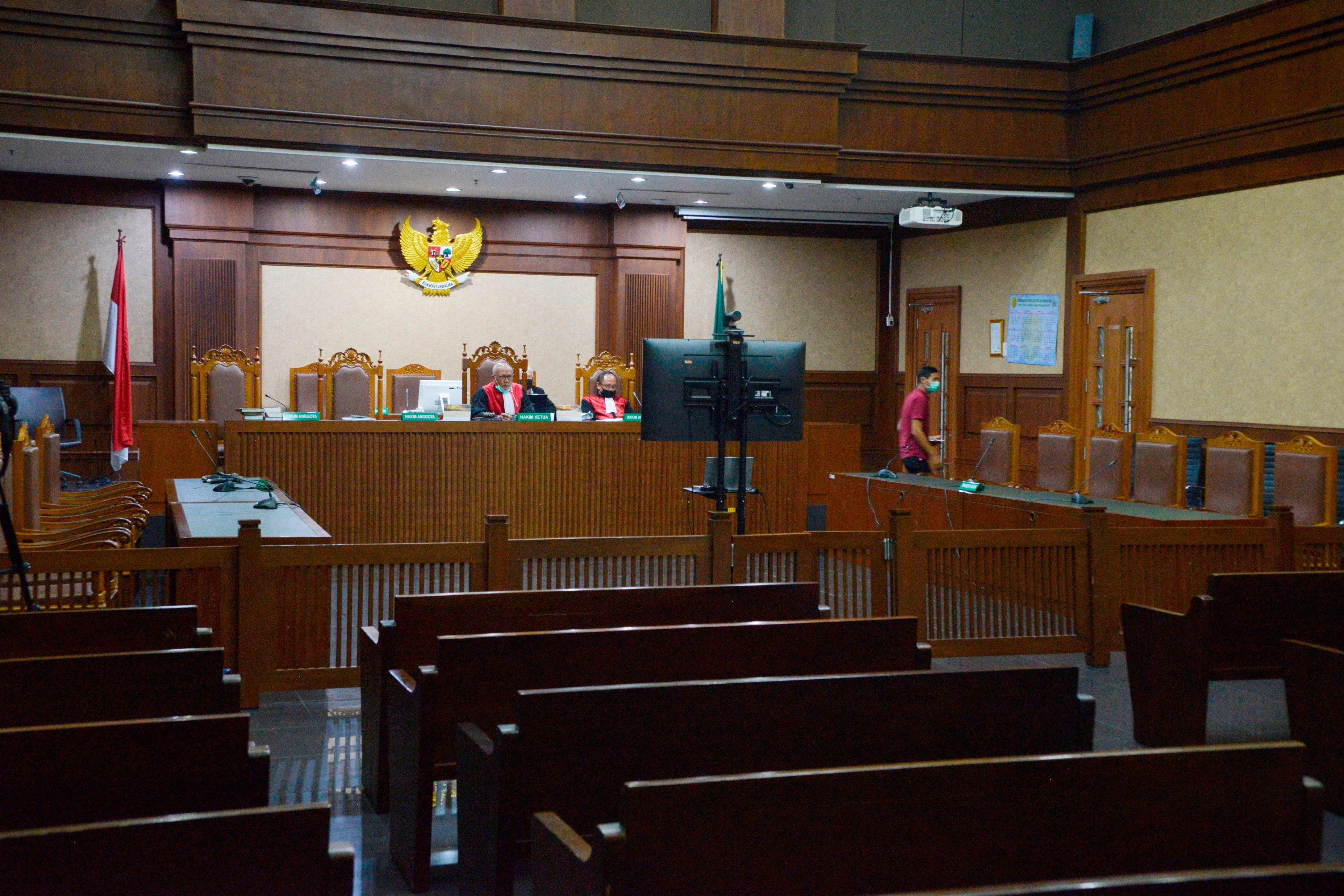 Pengadilan Tindak Pidana Korupsi menggelar persidangan dengan video conference. 
