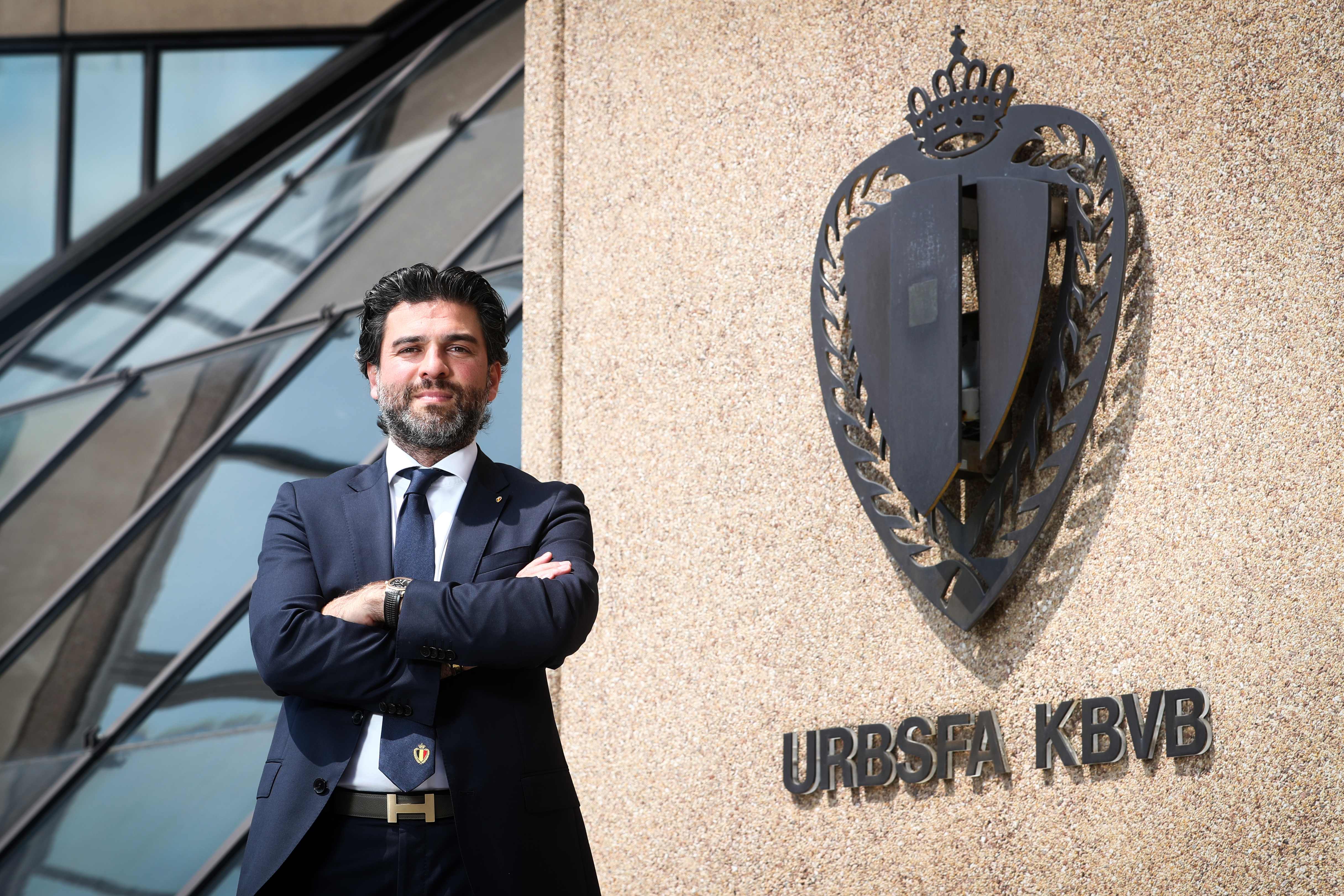 Ketua URBSFA-KBVB  Mehdi Bayat di markas UERSFA