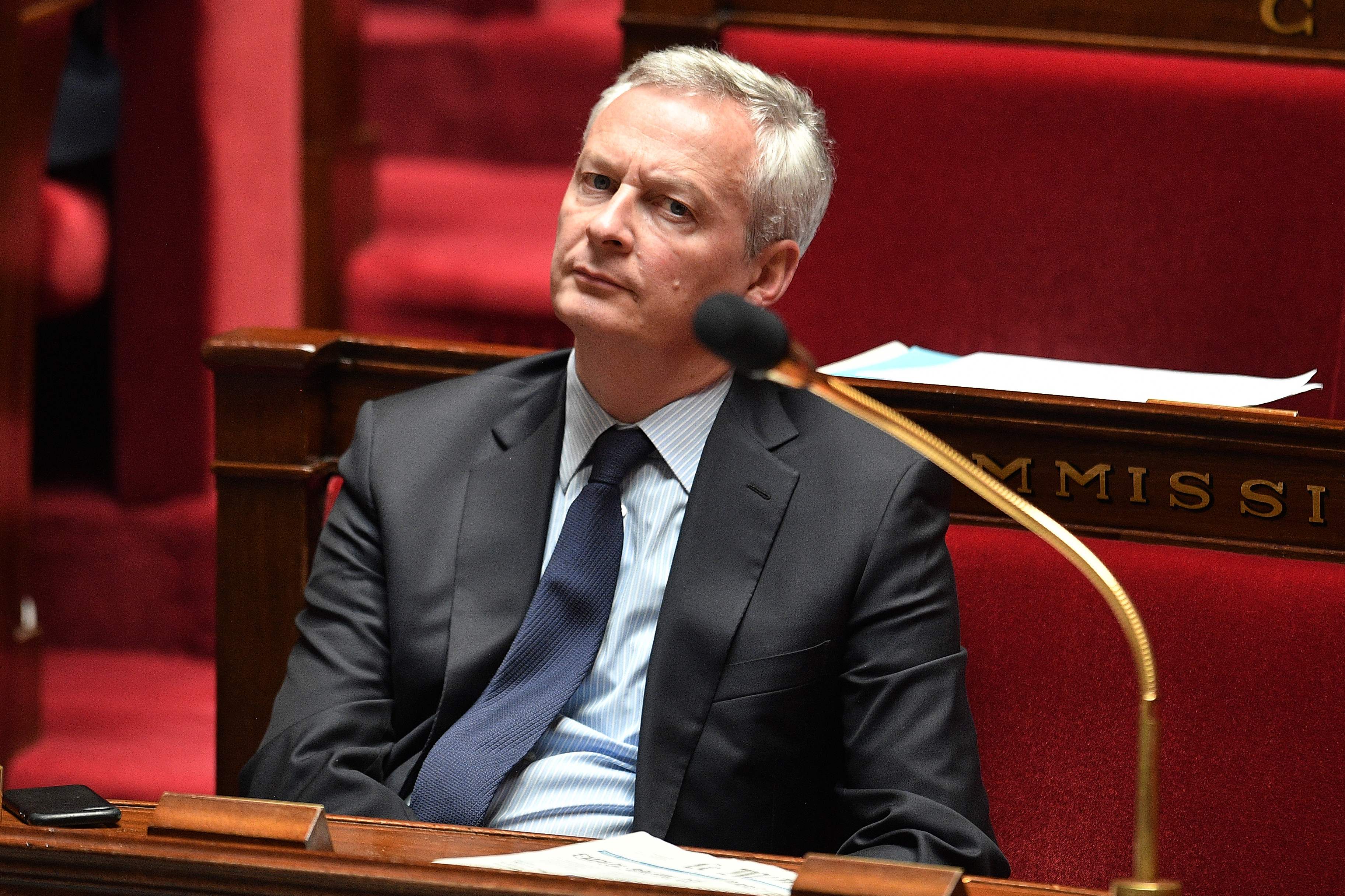 Menteri Ekonomi dan Keuangan Bruno Le Maire di French National Assembly, Paris (28/4)