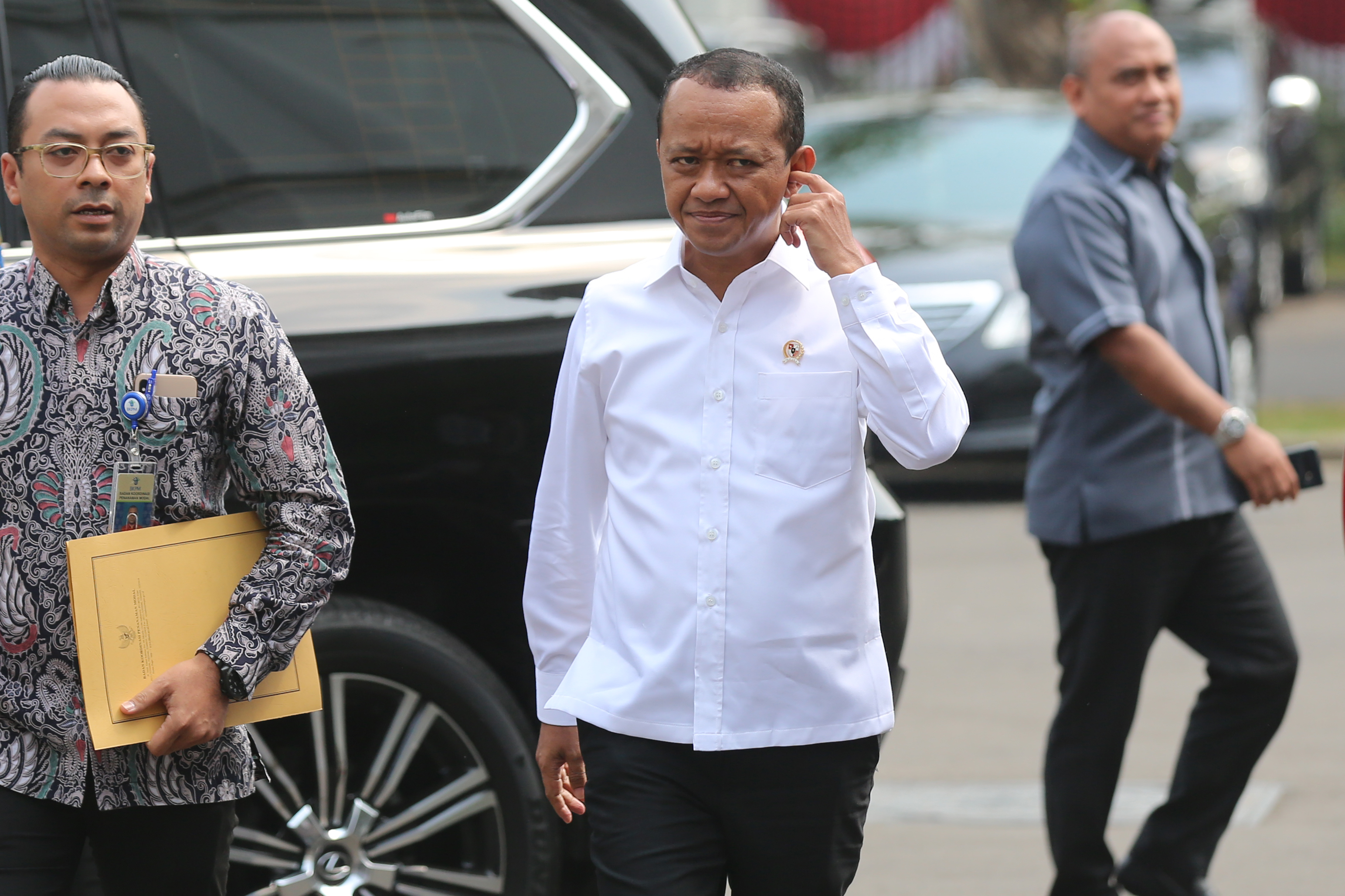 Kepala BKPM Bahlil Lahadalia tiba di Istana Kepresidenan untuk menghadiri sidang kabinet paripurna.