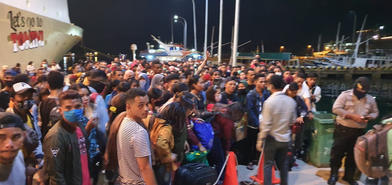 Ratusan pemudik tiba di Labuan Bajo, NTT.
