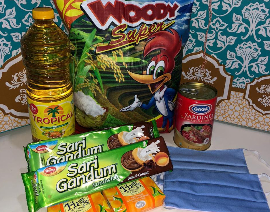 Isi paket bantuan sosial Pemerintah Provinsi DKI Jakarta.