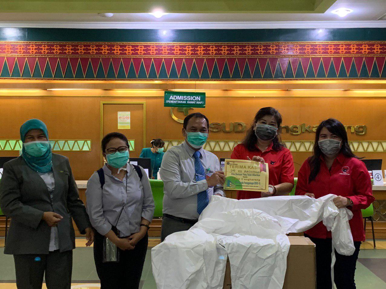 Pemberian APD ke RSUD Cengkareng