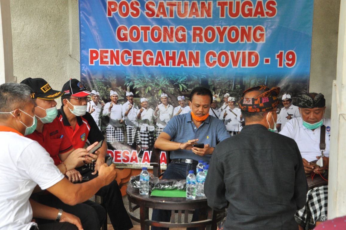 SATU desa di Kabupaten Bangli diputuskan untuk diisolasi total karena Covid-19.
