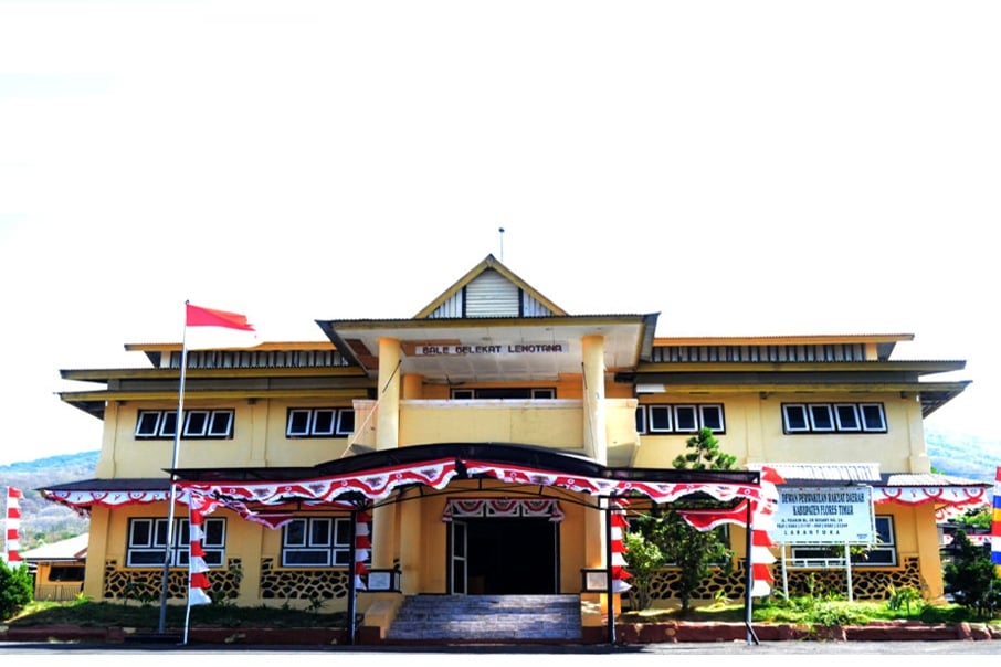 Gedung DPRD Flores Timur