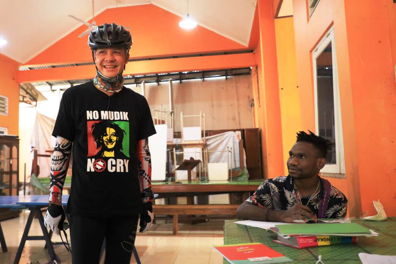 Gubernur Jateng Ganjar Pranowo pemimpin paling responsif tangani Covid-19.