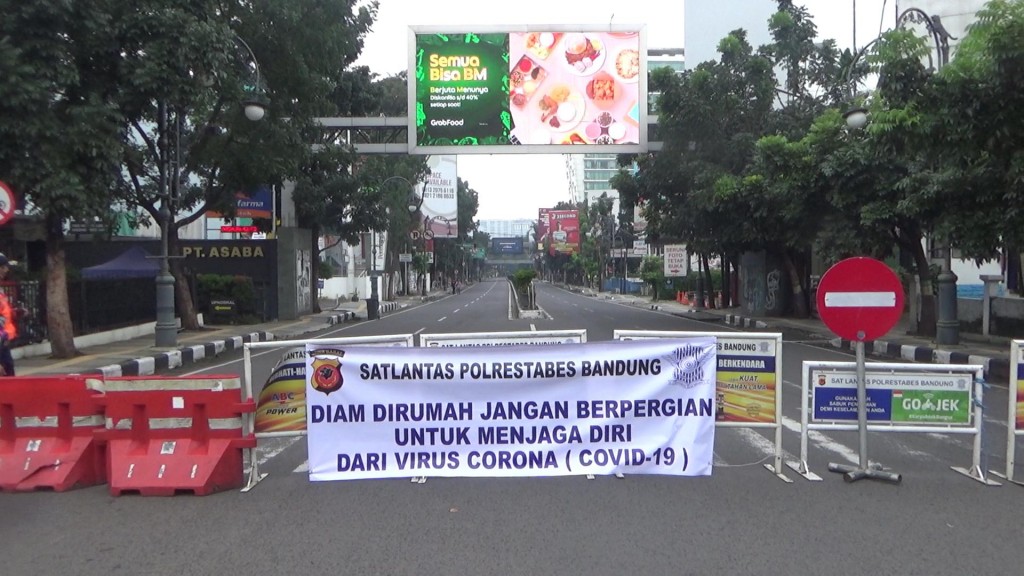 Ilustrasi -- Penutupan ruas jalan di Kota Bandung, jawa Barat