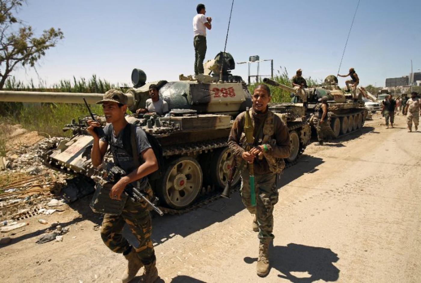 Kelompok pemberontak di bawah pimpinan Marsekal Khalifa Haftar.