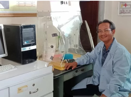 Peneliti PTKMR Batan Mukh Syaifudinmenjelaskan radiasi sinar gamma bisa digunakan untuk membuat vaksin.