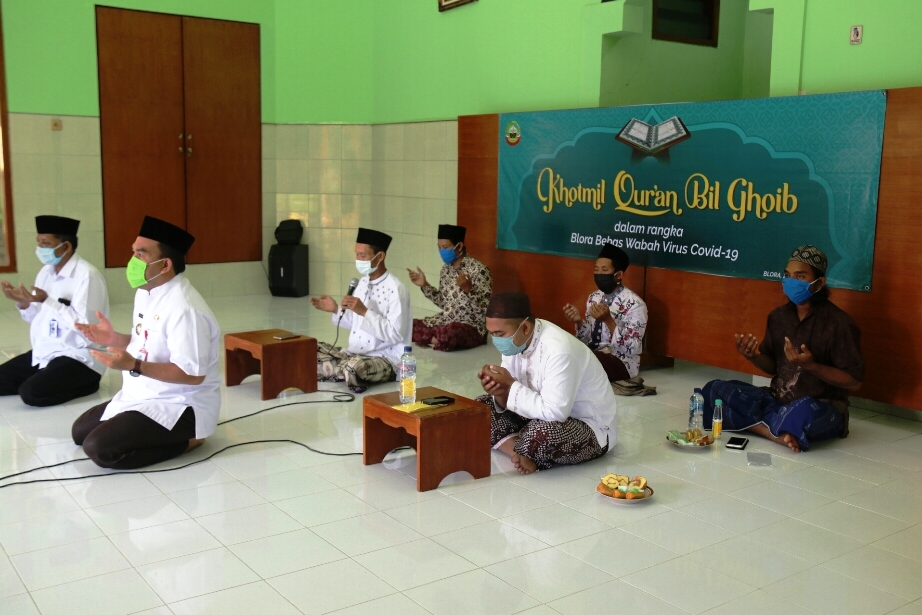Awali Ramadhan, alunan merdu ayat suci oleh ratusan penghafal Alquran terdengar dari 90 Masjid di Blora.