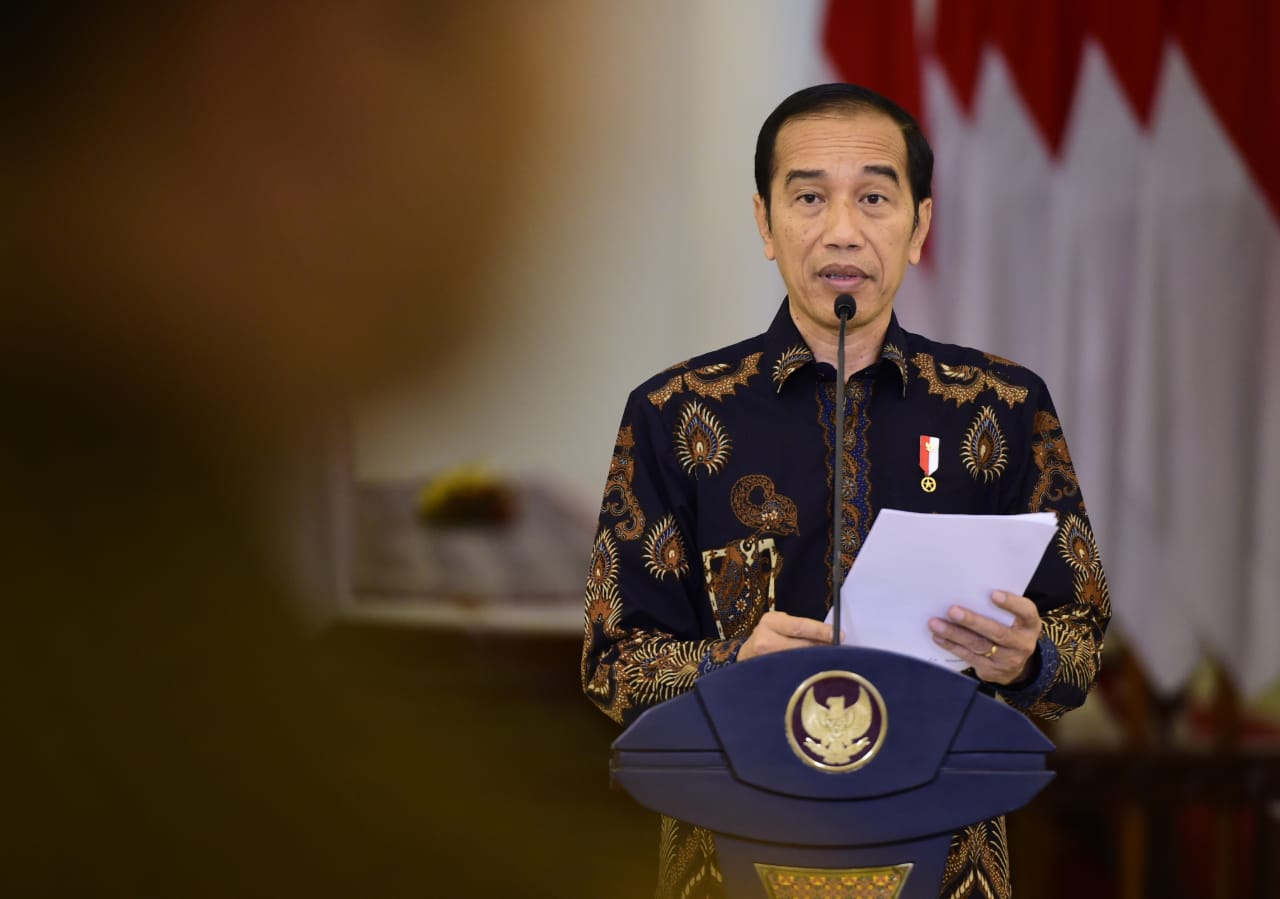 Presiden Jokowi disarankan menggunakan cara persuasi untuk melobi para kepala daerah terkait pendanaan dalam menangani pandemi covid-19. 
