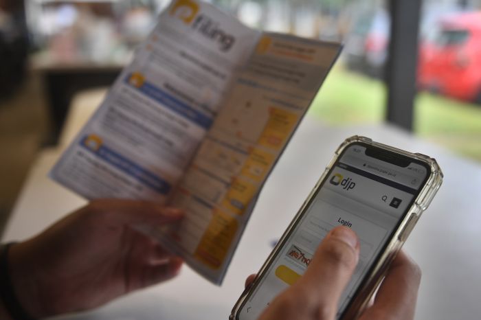 Aplikasi pajak secara daring