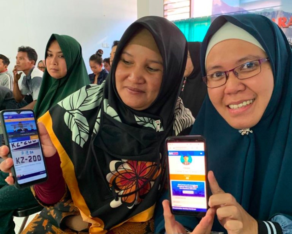 Pelaku UMKM memanfaatkan platform digital 'Wirausaha BRILIAN’. 