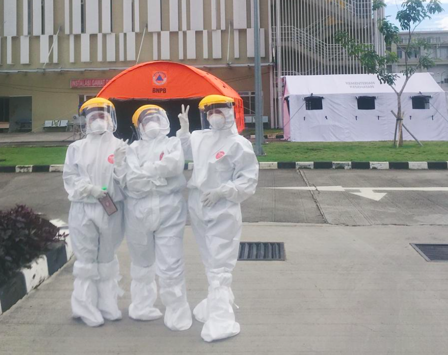 Mahasiswi UI jadi relawan tangani pasien positif virus Covid-19.