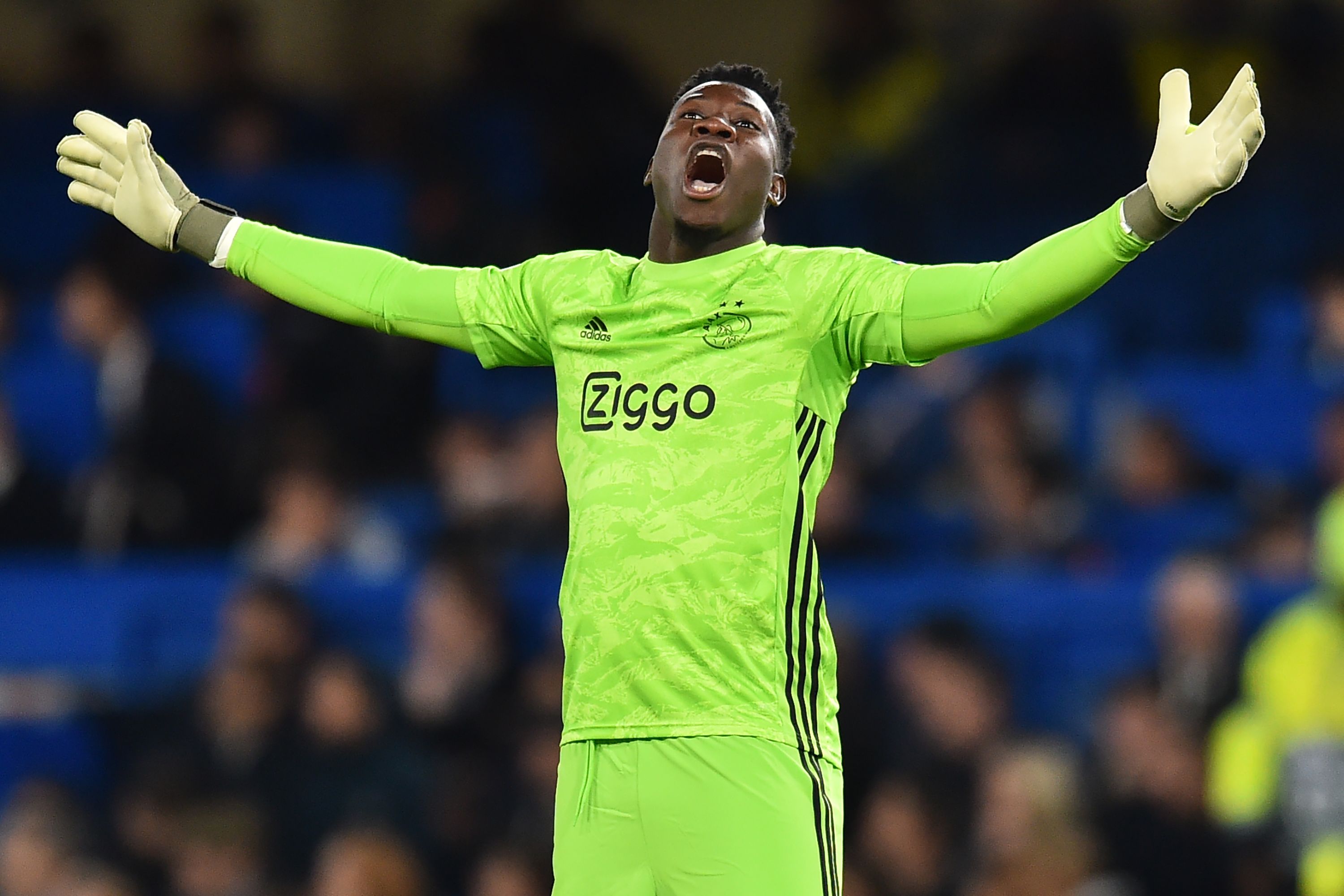 Penjaga gawang Ajax Andre Onana