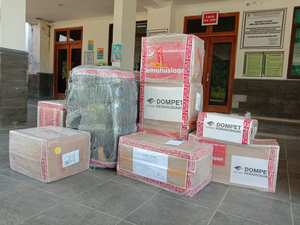 Bantuan APD dari Media Gorup untuk RSUD Komodo