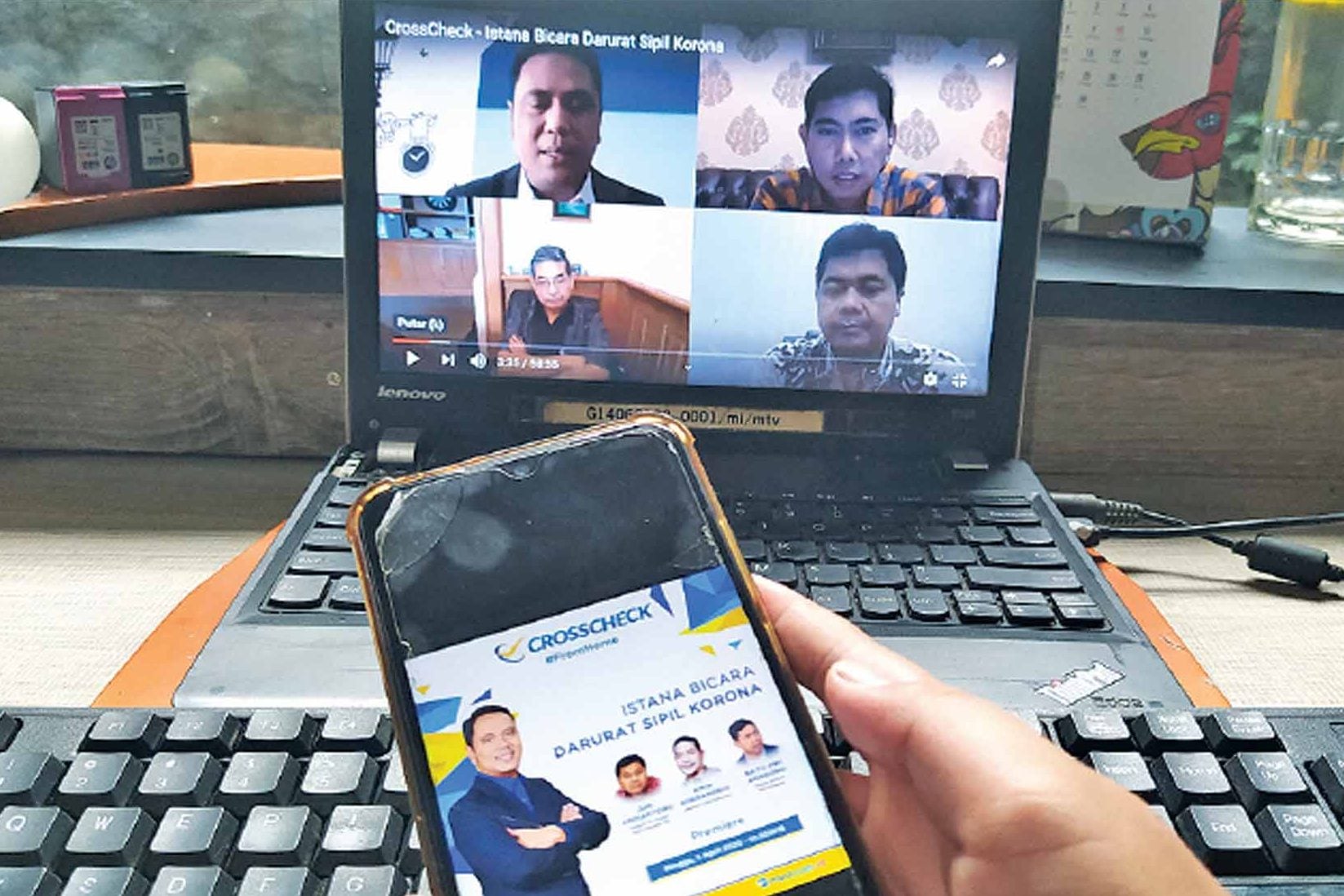 Diskusi Chrosscheck yang diadakan Medcom secara daring dengan tajuk Istana Bicara Darurat Sipil Korona