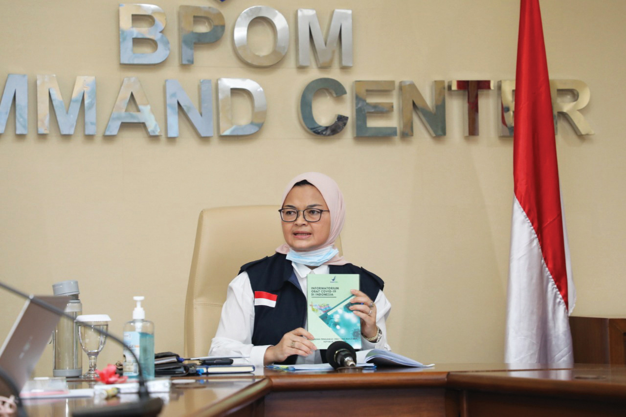 Kepala Badan Pengawas Obat dan Makanan RI, Dr Ir Penny K Lukito, MCP, saat peluncuran publikasi di bidang obat untuk penanggulangan Covid-19