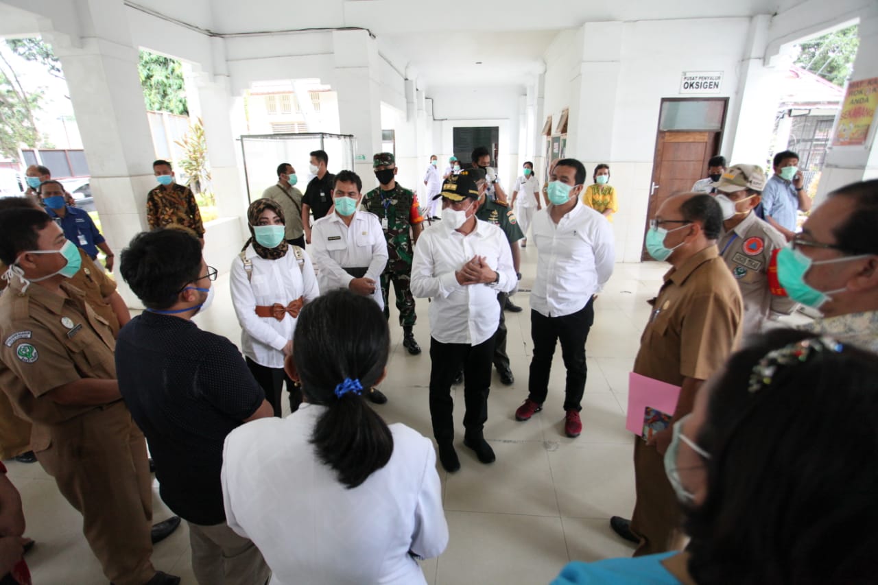 GUBERNUR Sumatra Utara (Gubsu) Edy Rahmayadi di Rumah Sakit Umum Daerah (RSUD) dr Djasamen Saragih