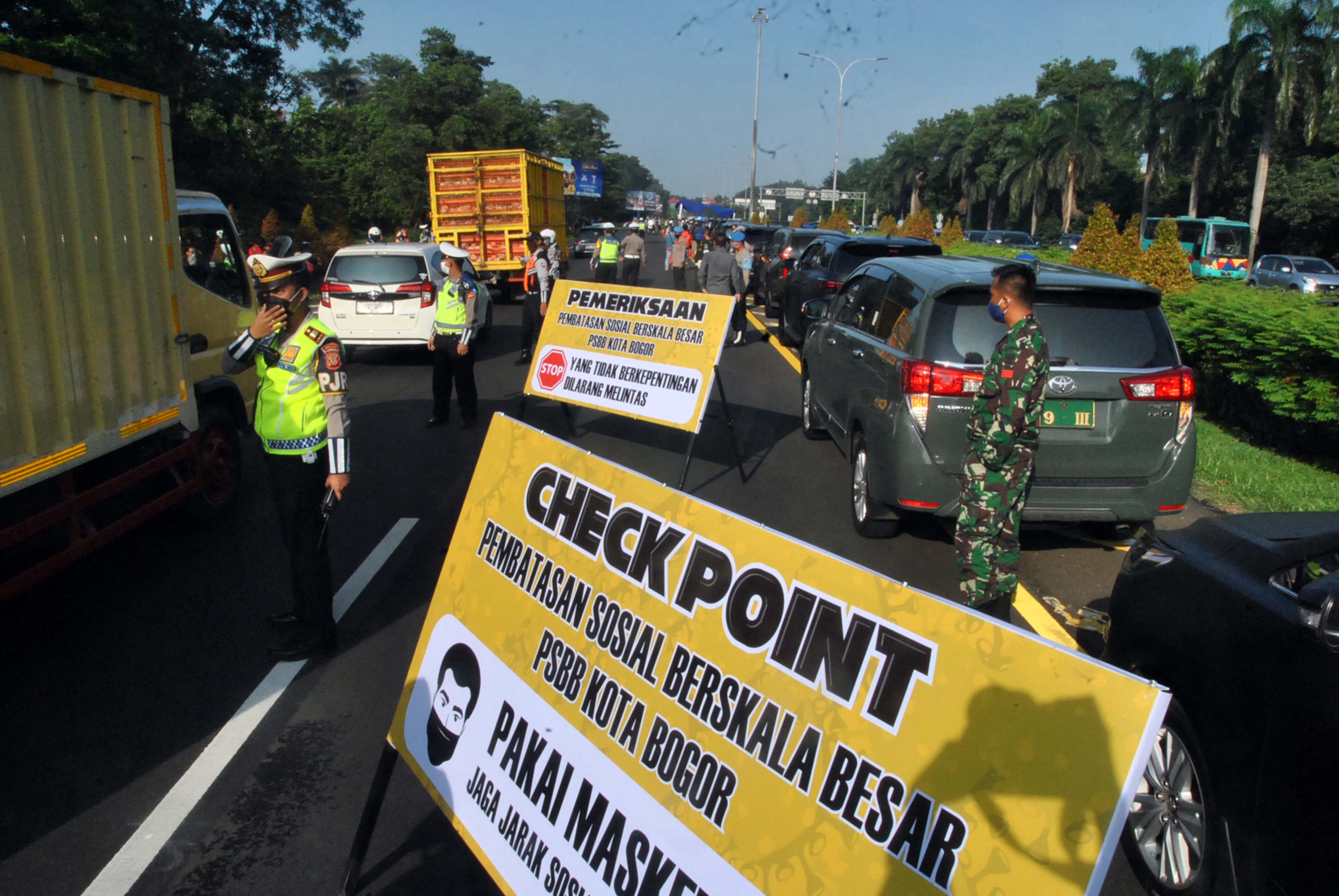 Pemberlakukan PSBB di Kota Bogor.