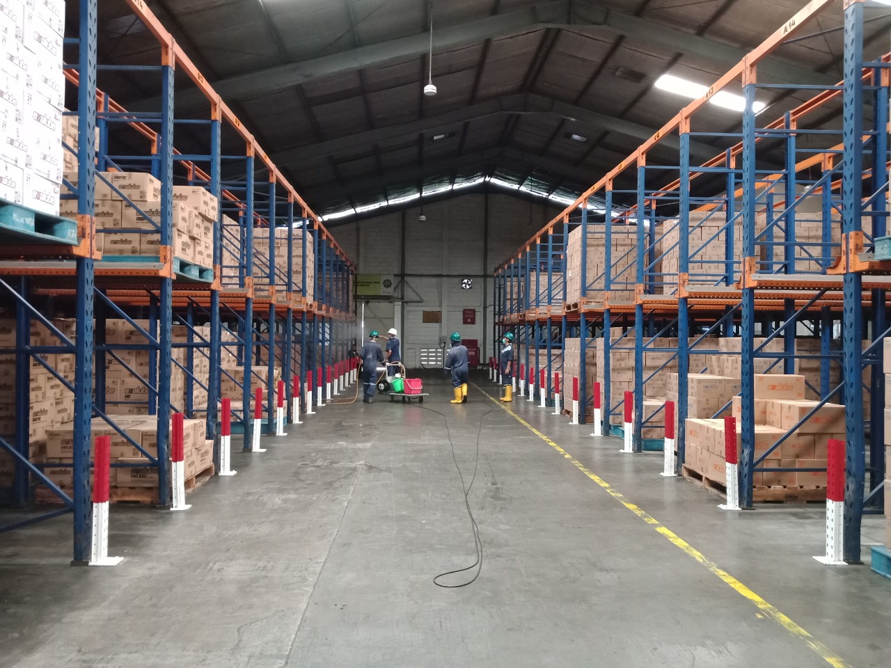 Penyemprotan disinfektan di fasilitas Evalube