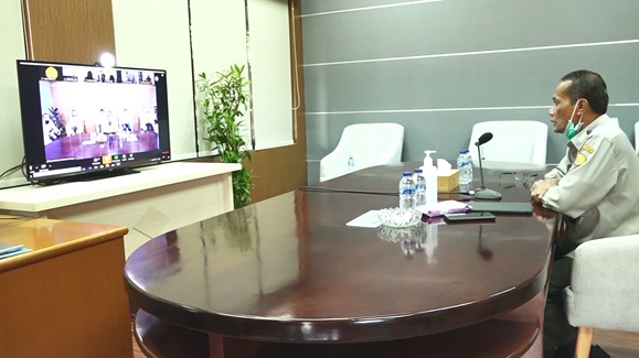 Kepala Badan Ketahanan Pangan (BKP) Agung Hendriadi meminta kepada seluruh kepala dinas pangan provinsi agar melakukan operasi pasar murah.