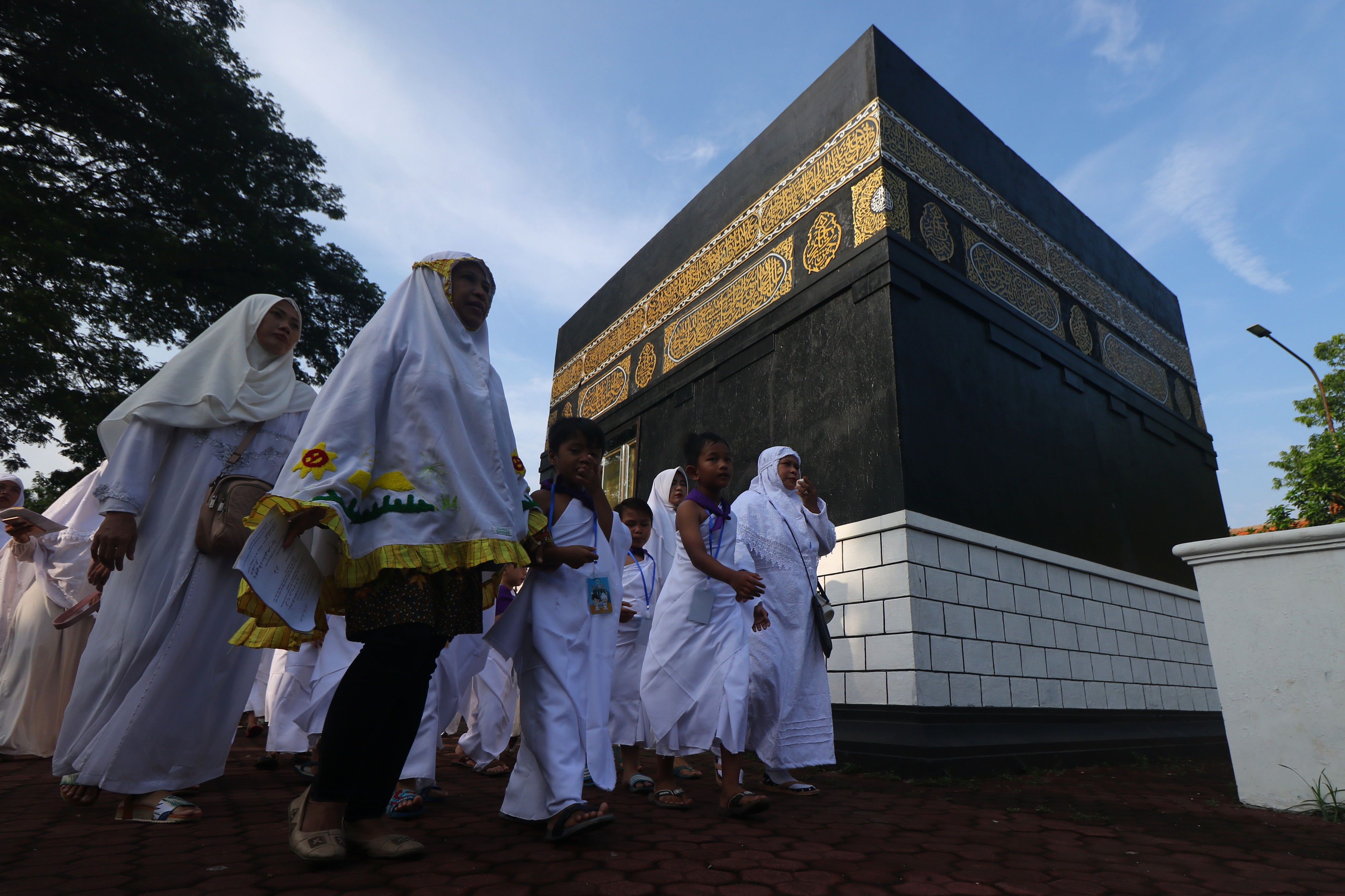 Calon jemaah haji melaksanakan manasik haji, Februari silam