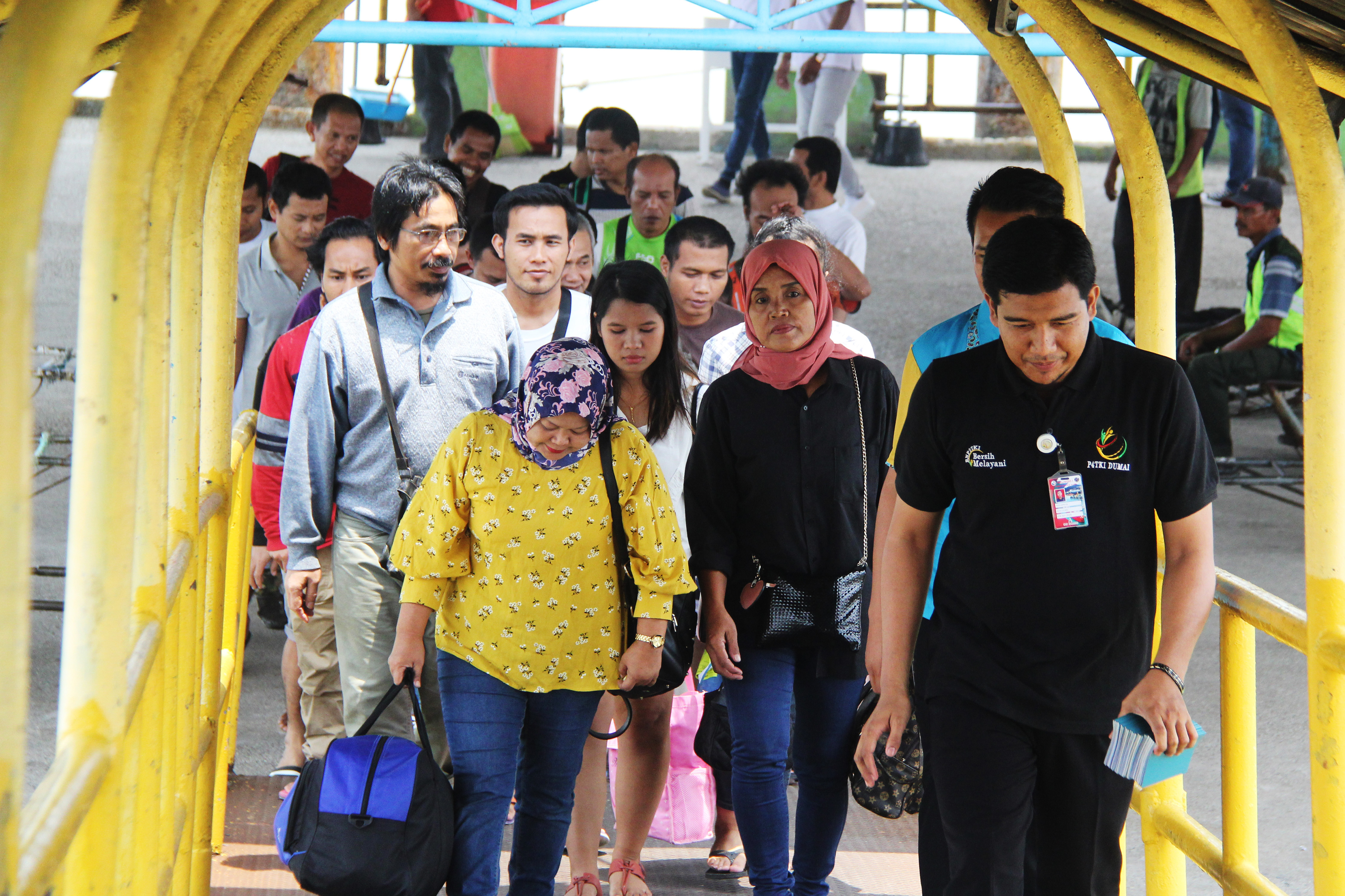 TKI asal Malaysia tiba di Pelabuham Internasional PT. Pelindo II, Dumai, Kepulauan Riau