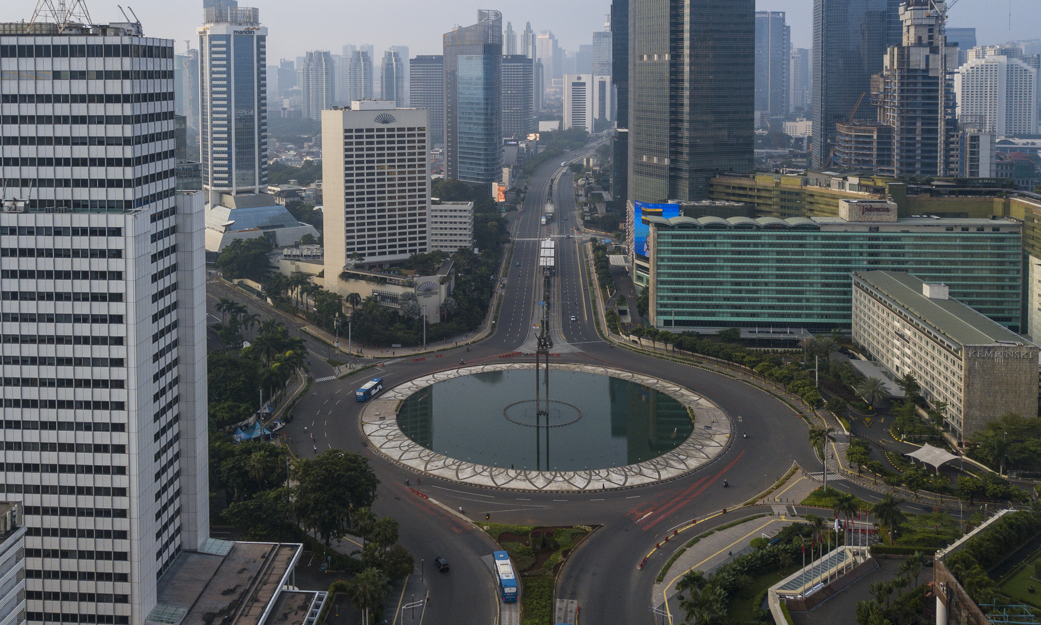 Perkantoran di sekitar Bundaran HI