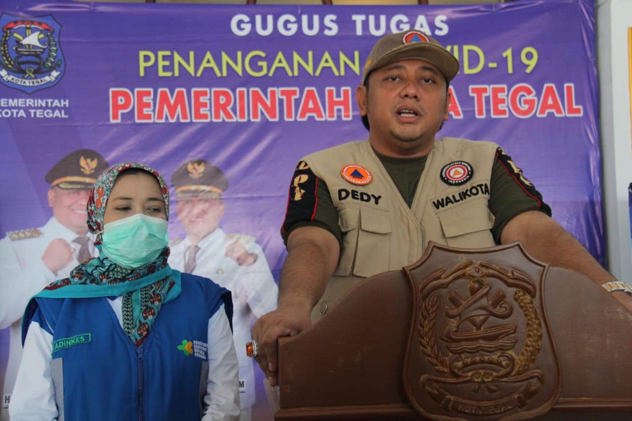 Wali Kota Tegal Dedy Yon Supriyono 