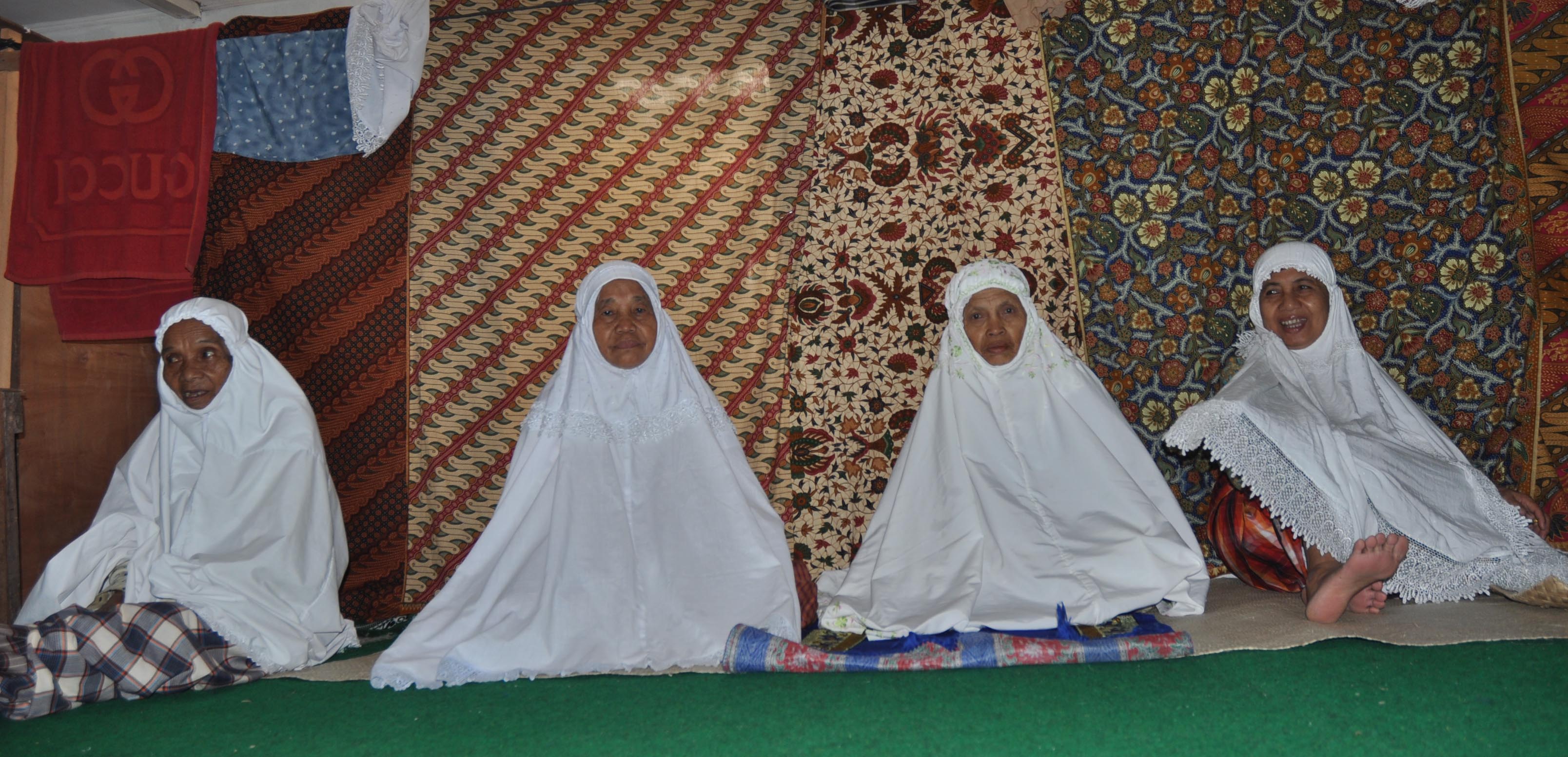 Jamaah Naqsyabandiyyah Padang lakukan zikir