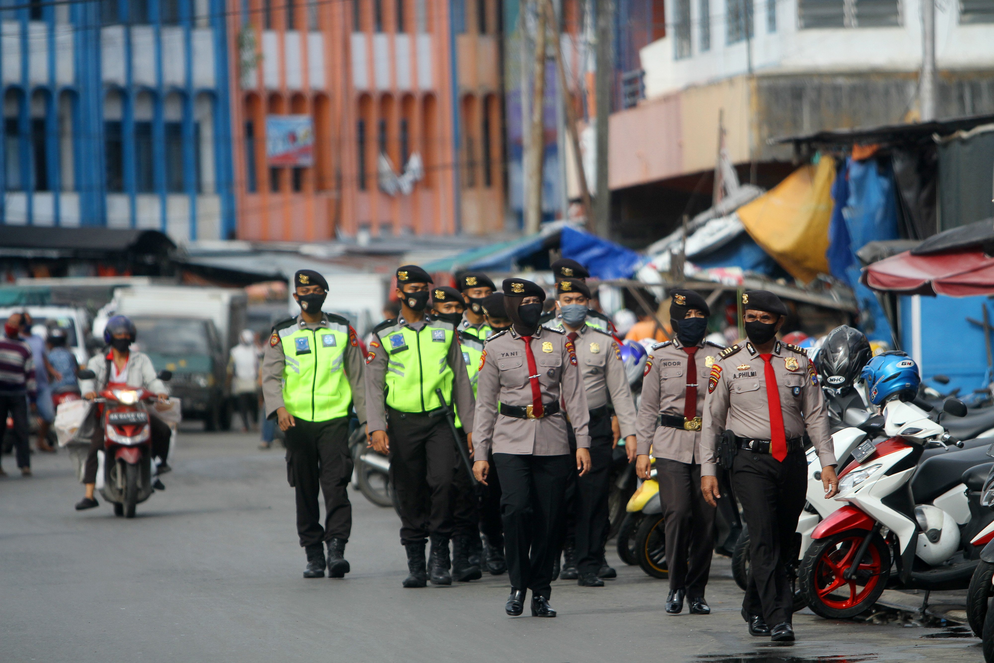 Patroli penegakan PSBB di Banjarmasin