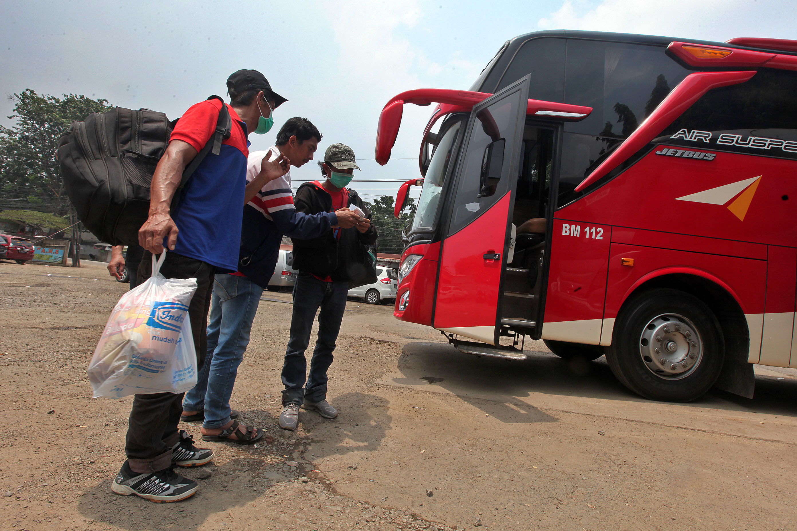 Antisipasi Covid-19 Bus AKDP Dibatasi Masuk Purwakarta