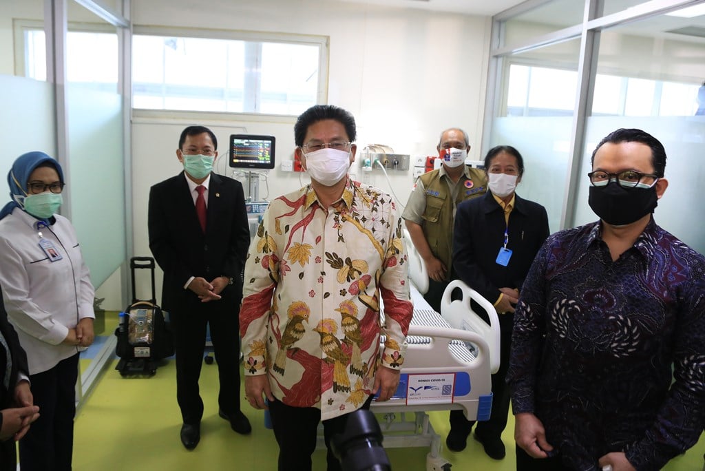 Astra Serahkan Perlengkapan Medis ICU dan HCU untuk RS Cipto Mangunkusumo